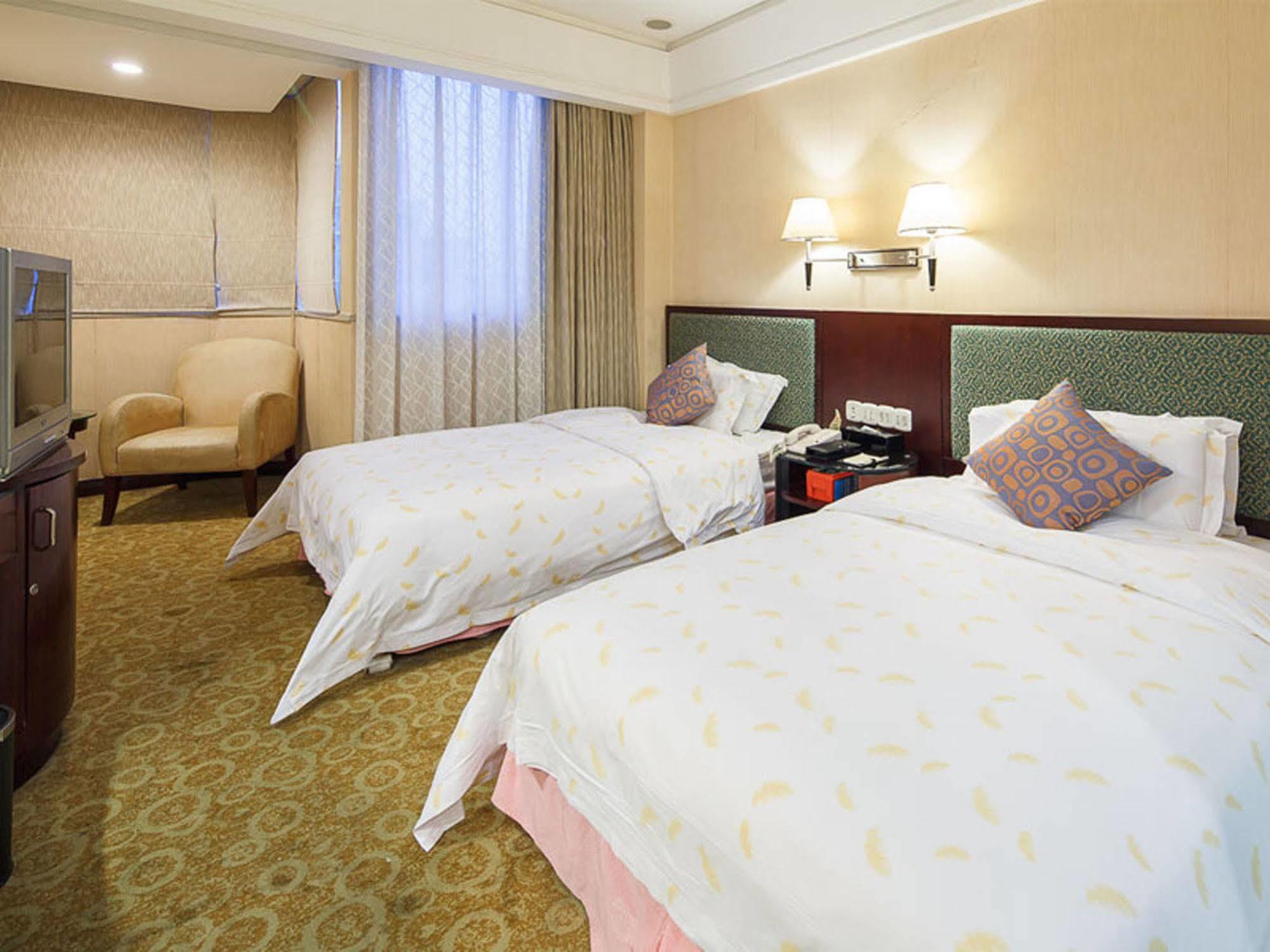 City Hotel Foshan Extérieur photo